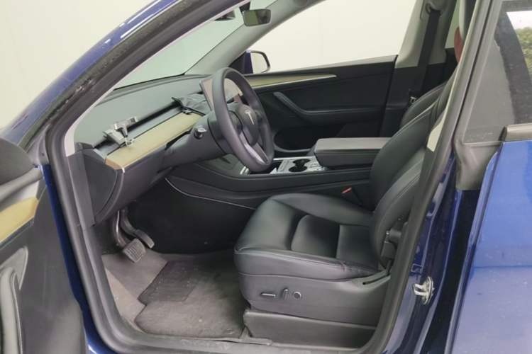 Used Tesla Model Y 2022 Revised Version Long-Range All-Wheel Drive Left Front Seat