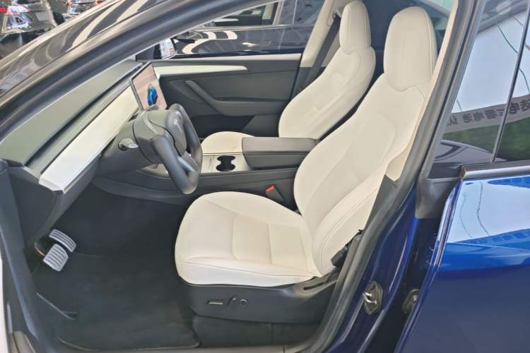 Used Tesla Model Y 2022 Performance High-Performance All-Wheel-Drive Version Left Front Seat