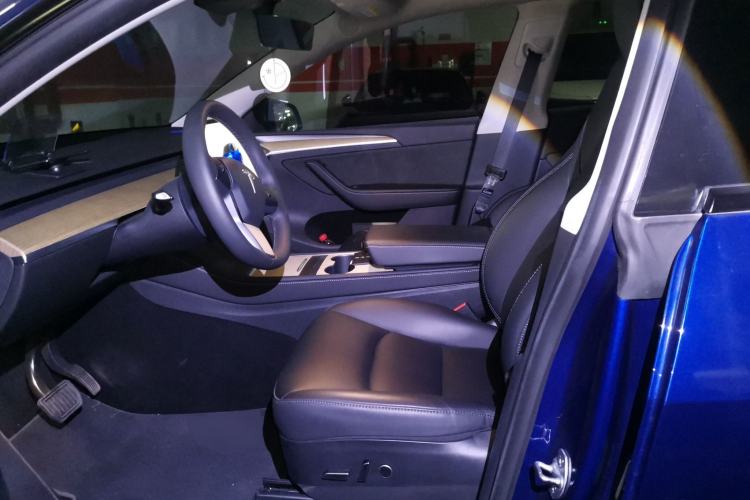 Used Tesla Model Y 2022 Revised Version Long-Range All-Wheel Drive Left Front Seat
