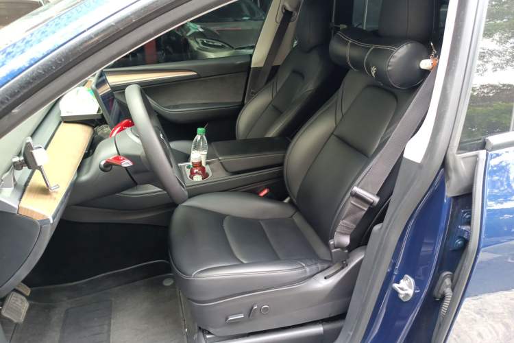 Used Tesla Model Y 2022 Rear-Wheel-Drive Version Left Front Seat