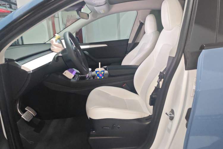 Used Tesla Model Y 2022 Performance High-Performance All-Wheel-Drive Version Left Front Seat