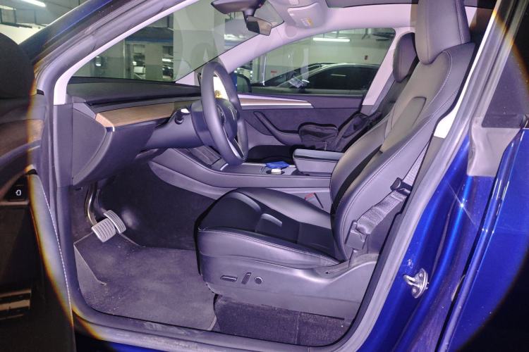 Used Tesla Model Y 2022 Performance High-Performance All-Wheel-Drive Version Left Front Seat