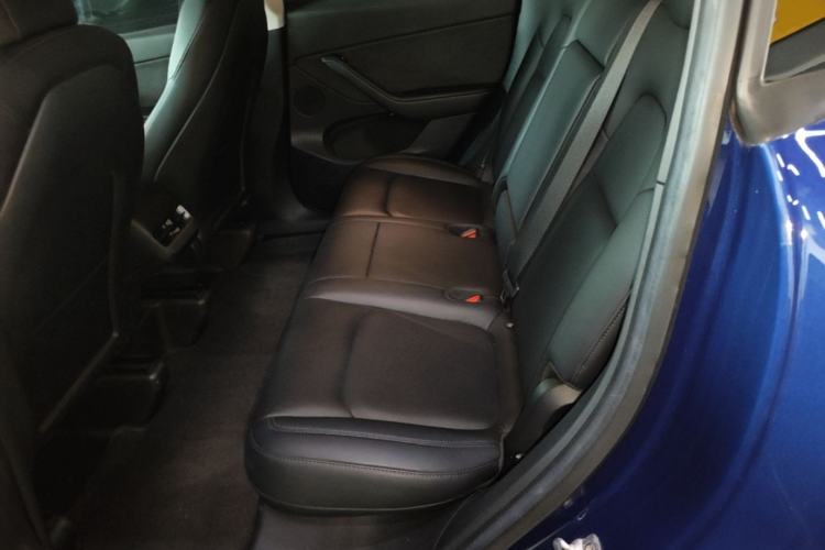 Used Tesla Model Y 2022 Rear-Wheel-Drive Version Left Rear Seat