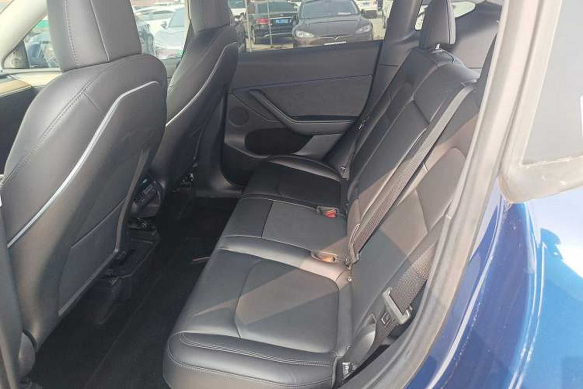 Used Tesla Model Y 2022 Rear-Wheel-Drive Version Left Rear Seat
