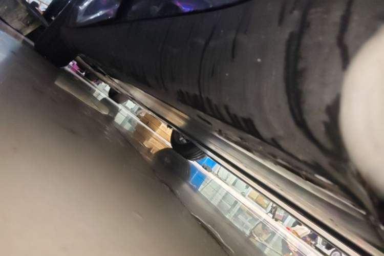 Used Tesla Model Y 2022 Rear-Wheel-Drive Version Left Side Sill