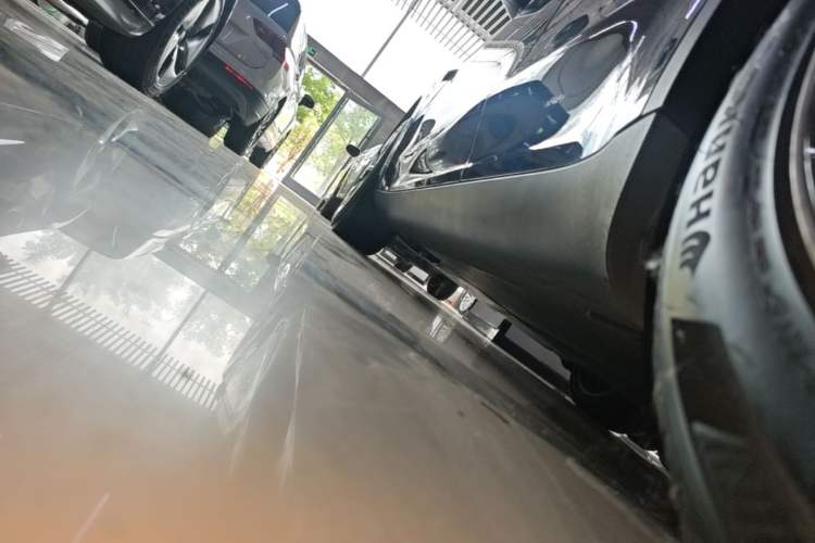 Used Tesla Model Y 2022 Rear-Wheel-Drive Version Left Side Sill
