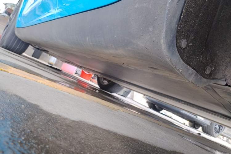 Used Tesla Model Y 2022 Revised Version Rear-Wheel Drive Left Side Sill