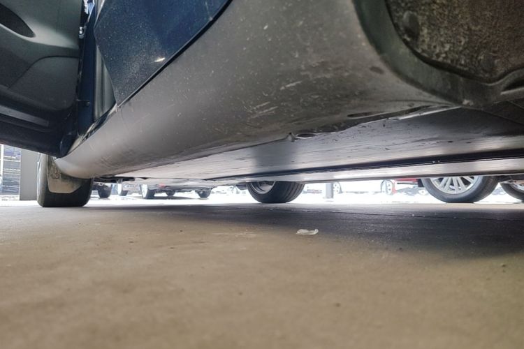 Used Tesla Model Y 2022 Revised Version Rear-Wheel Drive Left Side Sill
