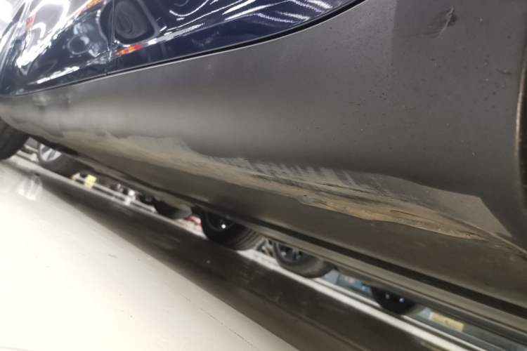 Used Tesla Model Y 2022 Rear-Wheel-Drive Version Left Side Sill