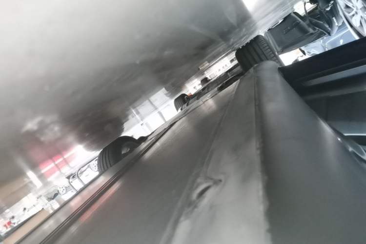 Used Tesla Model Y 2022 Rear-Wheel-Drive Version Left Side Sill