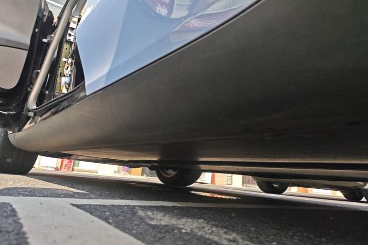 Used Tesla Model Y 2022 Revised Version Rear-Wheel Drive Left Side Sill
