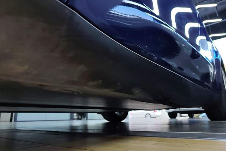 Used Tesla Model Y 2022 Rear-Wheel-Drive Version Left Side Sill