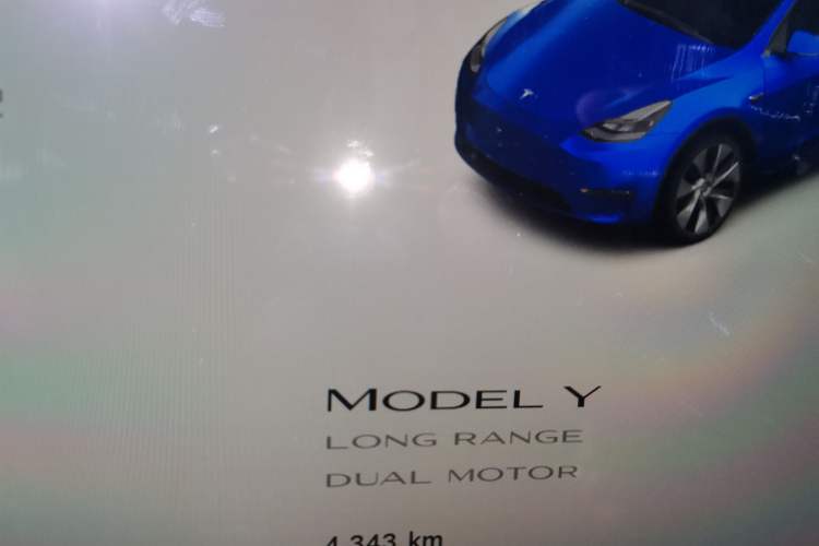 Used Tesla Model Y 2022 Revised Version Long-Range All-Wheel Drive Odometer Close Up
