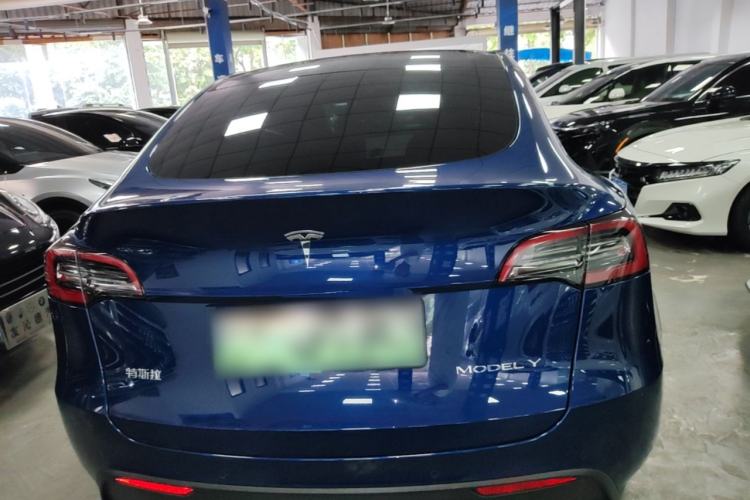 Used Tesla Model Y 2022 Long-Range All-Wheel-Drive Version Rear