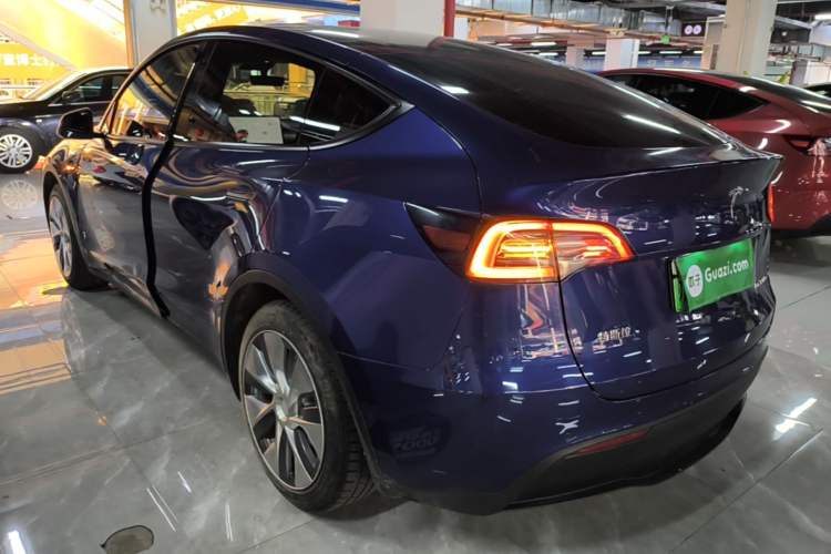 Used Tesla Model Y 2022 Rear-Wheel-Drive Version Rear Left 45 Deg