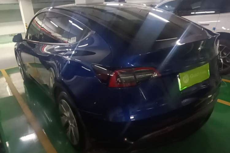 Used Tesla Model Y 2022 Rear-Wheel-Drive Version Rear Left 45 Deg