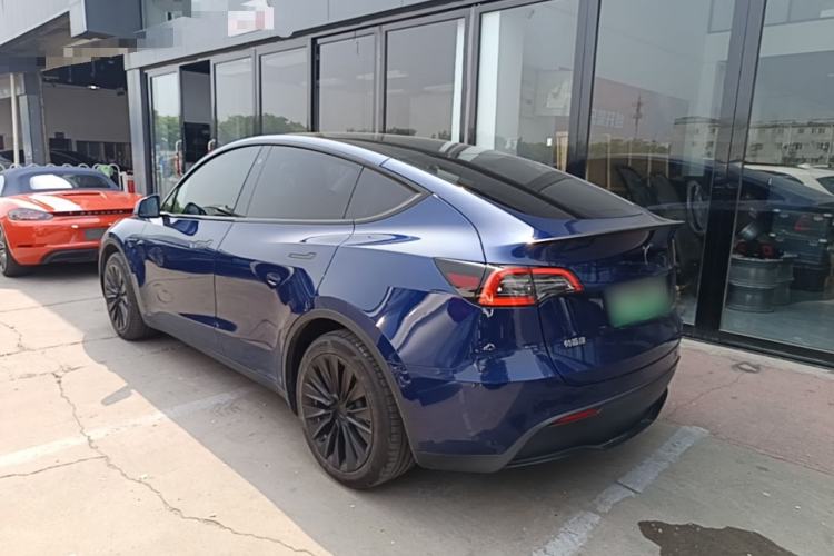 Used Tesla Model Y 2022 Long-Range All-Wheel-Drive Version Rear Left 45 Deg