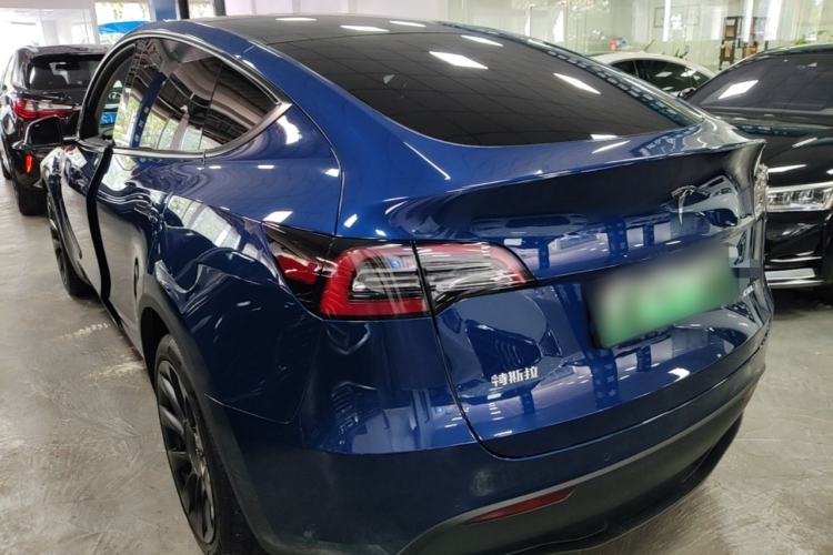 Used Tesla Model Y 2022 Long-Range All-Wheel-Drive Version Rear Left 45 Deg