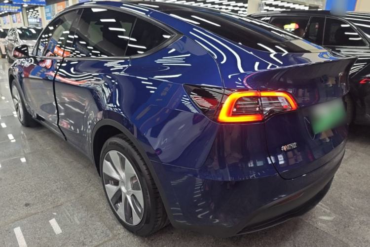Used Tesla Model Y 2022 Long-Range All-Wheel-Drive Version Rear Left 45 Deg