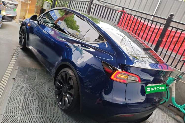 Used Tesla Model Y 2022 Performance High-Performance All-Wheel-Drive Version Rear Left 45 Deg