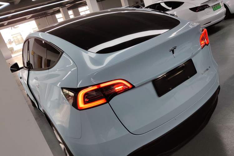 Used Tesla Model Y 2022 Long-Range All-Wheel-Drive Version Rear Left 45 Deg