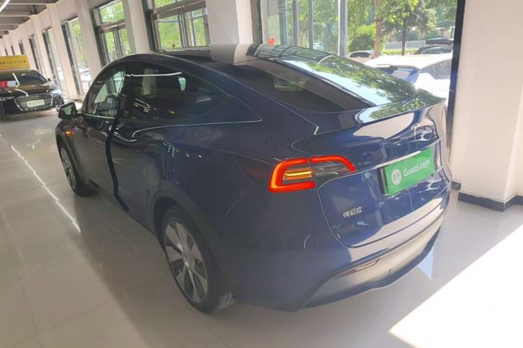 Used Tesla Model Y 2022 Rear-Wheel-Drive Version Rear Left 45 Deg