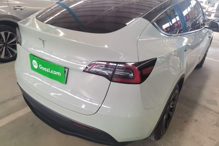 Used Tesla Model Y 2022 Rear-Wheel-Drive Version Rear Right 45 Deg