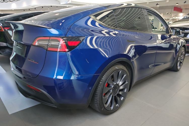 Used Tesla Model Y 2022 Performance High-Performance All-Wheel-Drive Version Rear Right 45 Deg