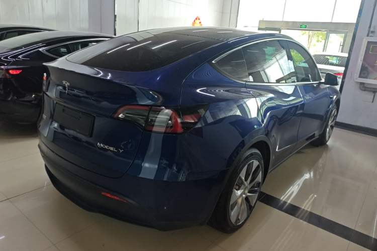 Used Tesla Model Y 2022 Rear-Wheel-Drive Version Rear Right 45 Deg