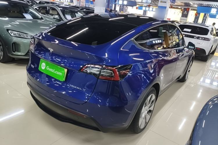 Used Tesla Model Y 2022 Rear-Wheel-Drive Version Rear Right 45 Deg