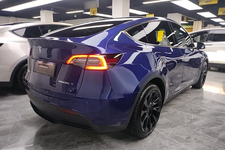 Used Tesla Model Y 2022 Long-Range All-Wheel-Drive Version Rear Right 45 Deg