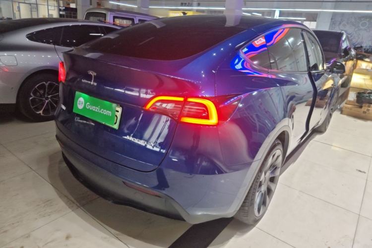 Used Tesla Model Y 2022 Rear-Wheel-Drive Version Rear Right 45 Deg