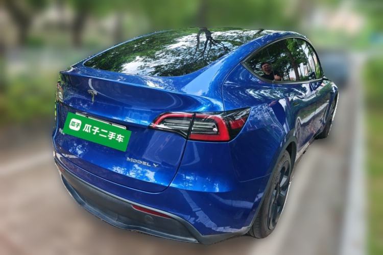 Used Tesla Model Y 2022 Rear-Wheel-Drive Version Rear Right 45 Deg
