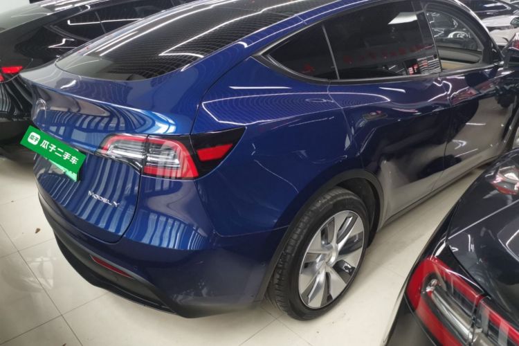 Used Tesla Model Y 2022 Rear-Wheel-Drive Version Rear Right 45 Deg