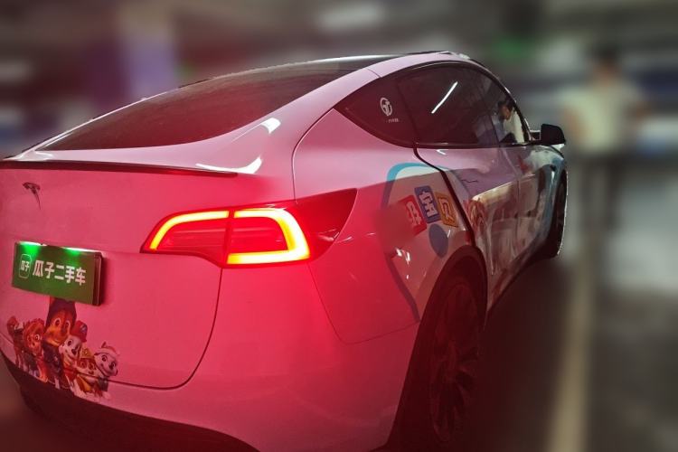 Used Tesla Model Y 2022 Performance High-Performance All-Wheel-Drive Version Rear Right 45 Deg