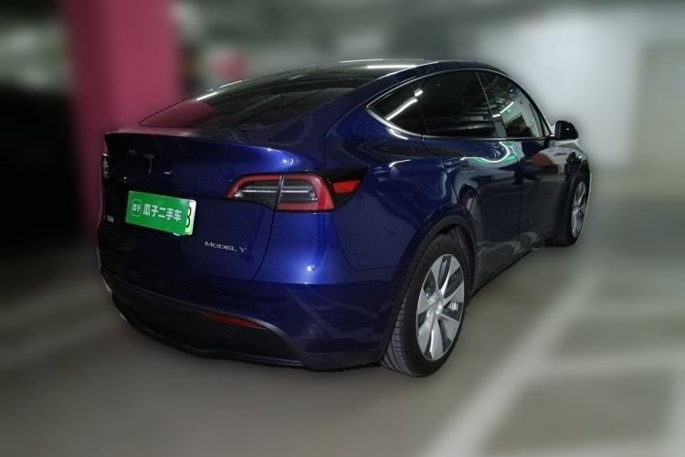 Used Tesla Model Y 2022 Rear-Wheel-Drive Version Rear Right 45 Deg