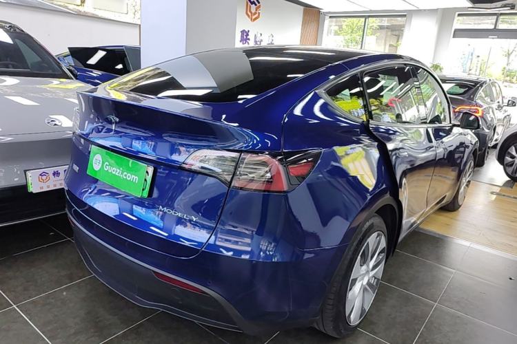 Used Tesla Model Y 2022 Rear-Wheel-Drive Version Rear Right 45 Deg