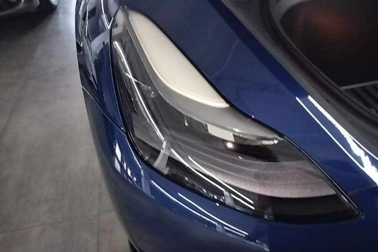 Used Tesla Model Y 2022 Rear-Wheel-Drive Version Right Front Headlight
