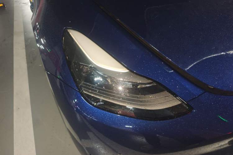 Used Tesla Model Y 2022 Long-Range All-Wheel-Drive Version Right Front Headlight