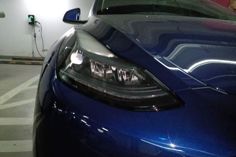 Used Tesla Model Y 2022 Rear-Wheel-Drive Version Right Front Headlight