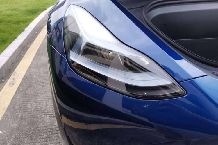 Used Tesla Model Y 2022 Revised Version Rear-Wheel Drive Right Front Headlight