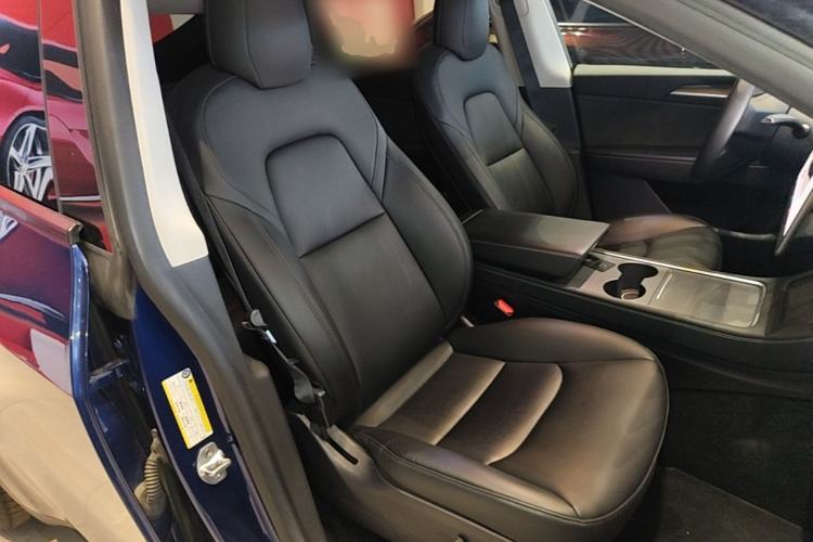 Used Tesla Model Y 2022 Rear-Wheel-Drive Version Right Front Seat