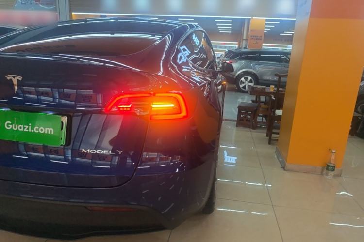 Used Tesla Model Y 2022 Revised Version Rear-Wheel Drive Right Rear Taillight