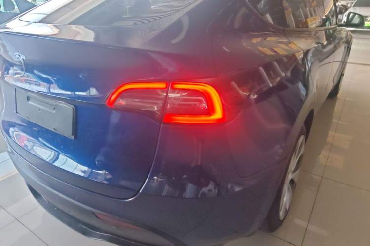 Used Tesla Model Y 2022 Rear-Wheel-Drive Version Right Rear Taillight