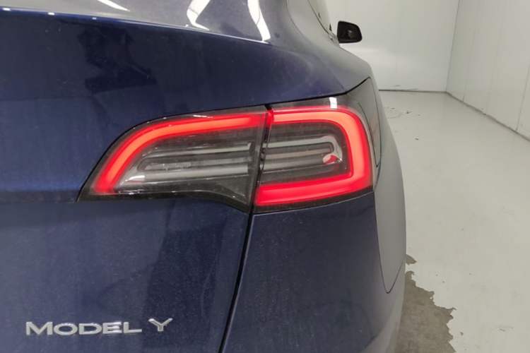 Used Tesla Model Y 2022 Revised Version Long-Range All-Wheel Drive Right Rear Taillight