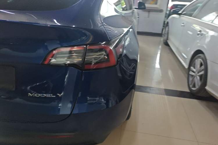 Used Tesla Model Y 2022 Rear-Wheel-Drive Version Right Rear Taillight