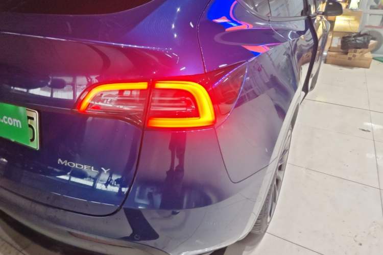Used Tesla Model Y 2022 Rear-Wheel-Drive Version Right Rear Taillight