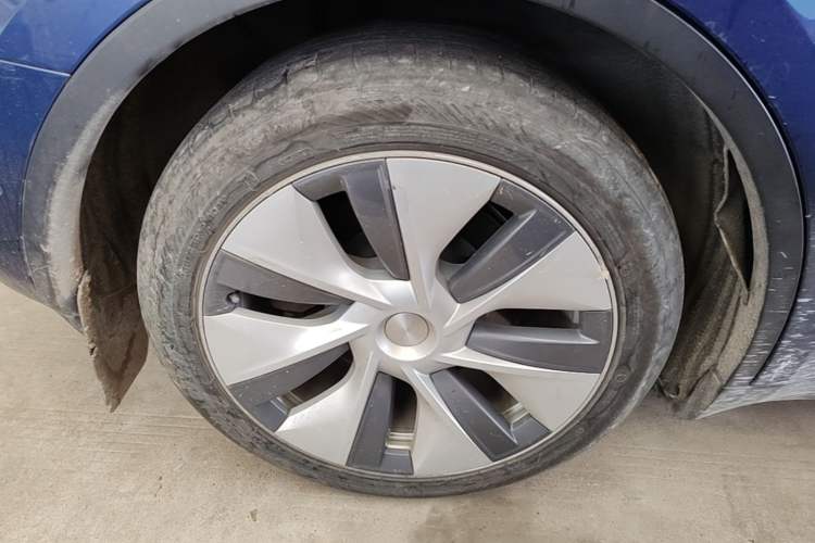 Used Tesla Model Y 2022 Revised Version Rear-Wheel Drive Right Rear Wheel Hub
