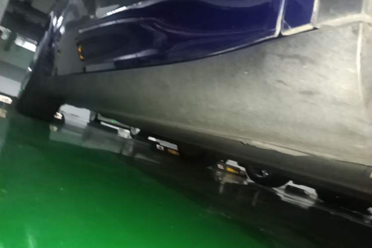 Used Tesla Model Y 2022 Rear-Wheel-Drive Version Right Side Sill
