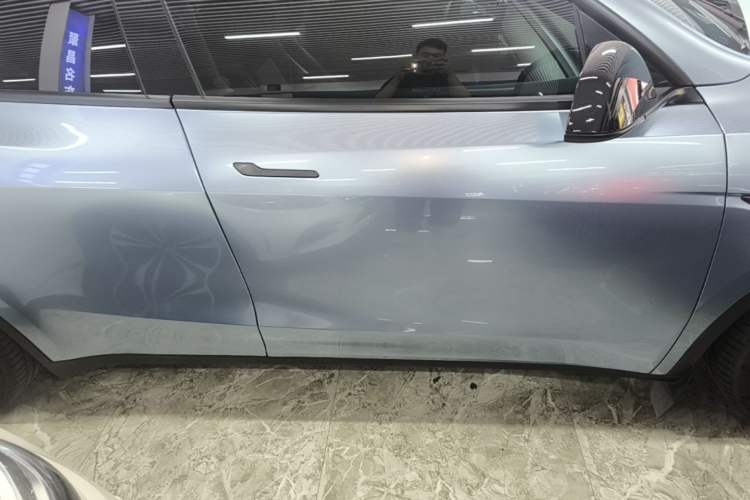 Used Tesla Model Y 2022 Revised Version Rear-Wheel Drive Right Side Sill